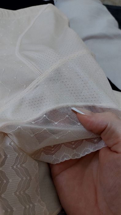 Коректирущее бельё LAPERLA