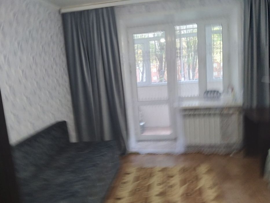 Продаю 4-комн квартиру
