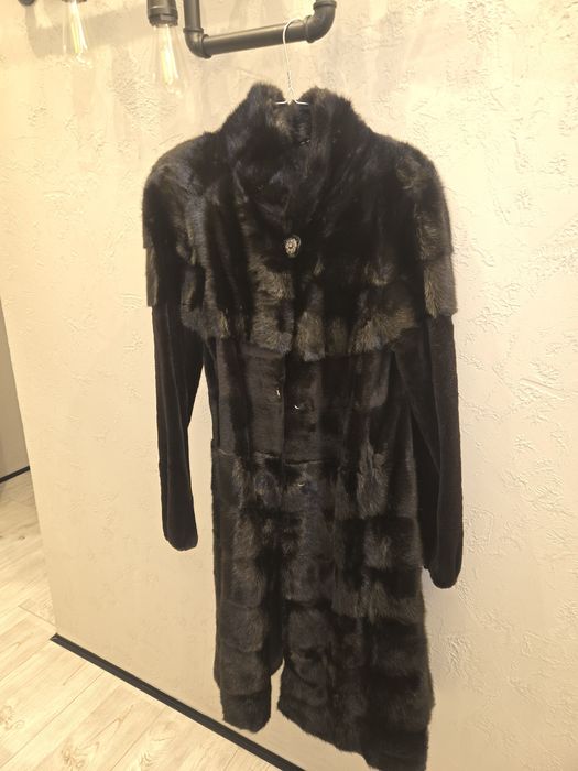 Продам норковую шубу размер 42