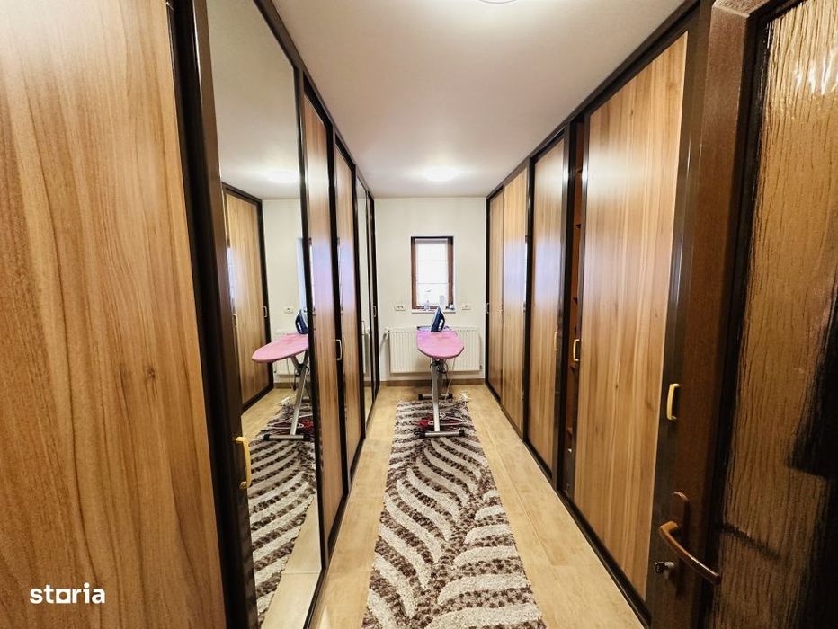 Vila superba, padure Rosu, 1000 mp teren, 310 mp construiti, Chiajna