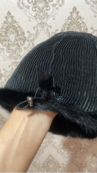Шапка норковая продается.срочно.