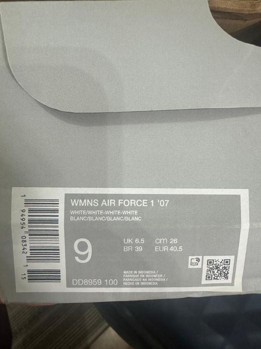 Кроссовки новые оригинал