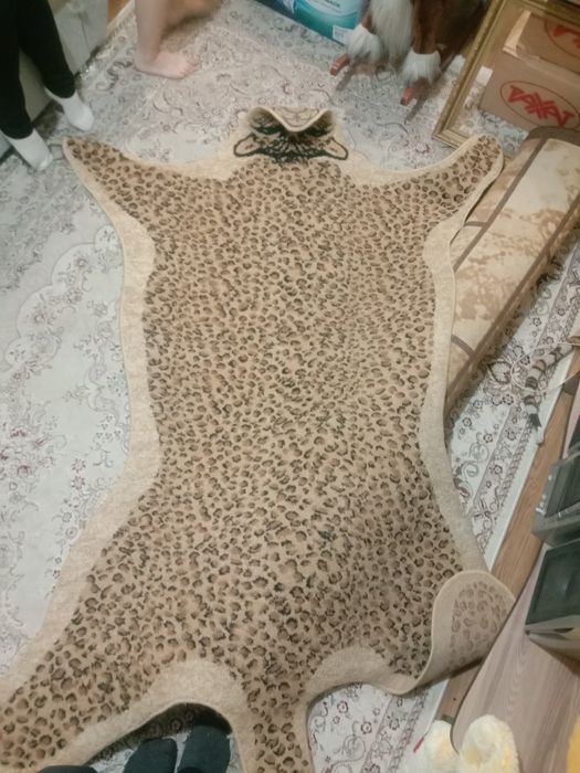 Продам ковер 1.5*2.30