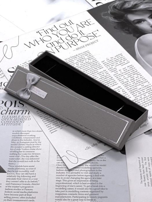 Коробочка для украшений, сережек, часы, для праздников и день рождений