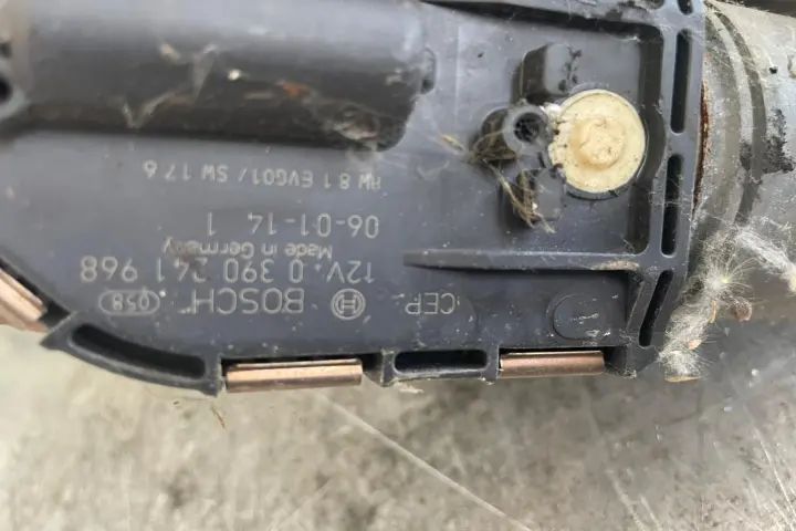 Motoras stergatoare volan pe stanga 0 390 241 968 Peugeot 407 2006