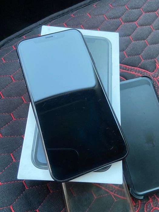 iPhone XR 64 gb.