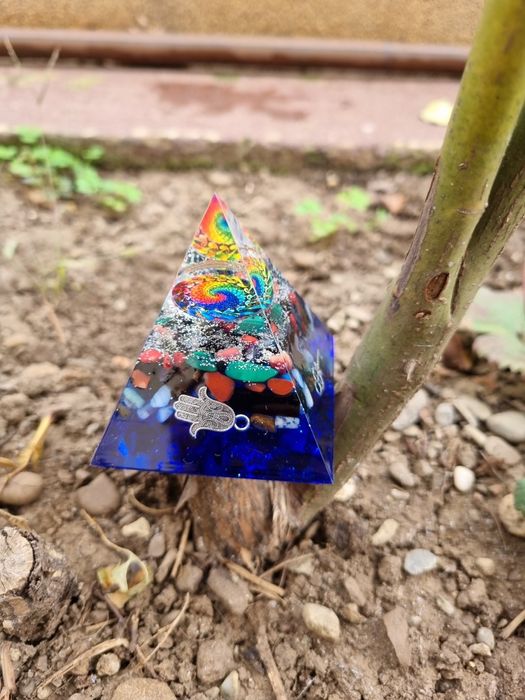 Piramida orgonica - protectie radiatii