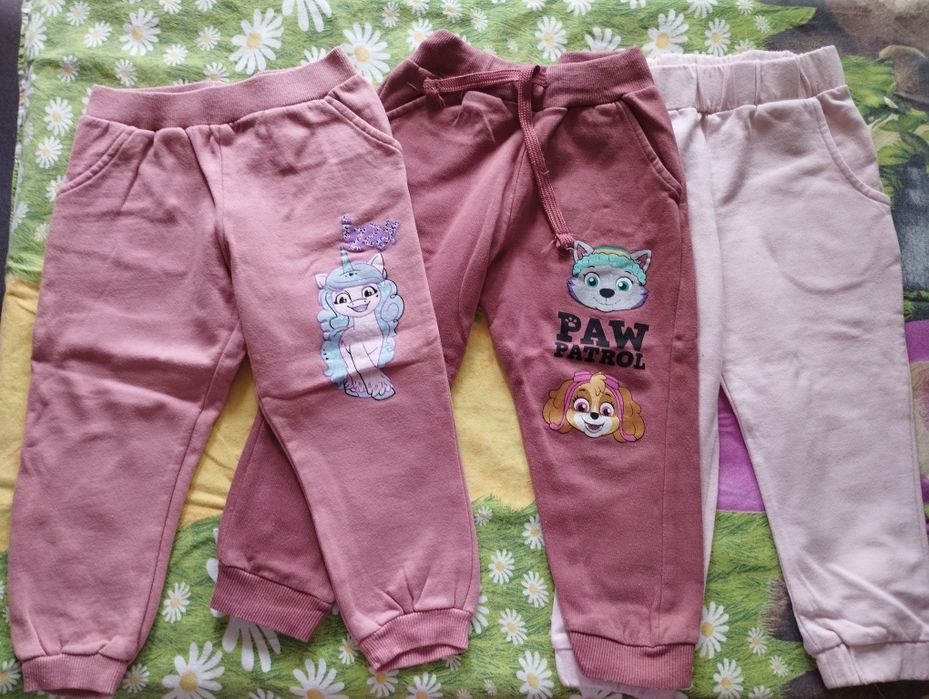 Ватирани дрешки за момиче,98размер