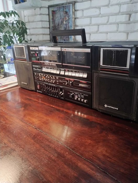 HITACHI MODEL-no-TRK-W550E двукасетъчен касетофон