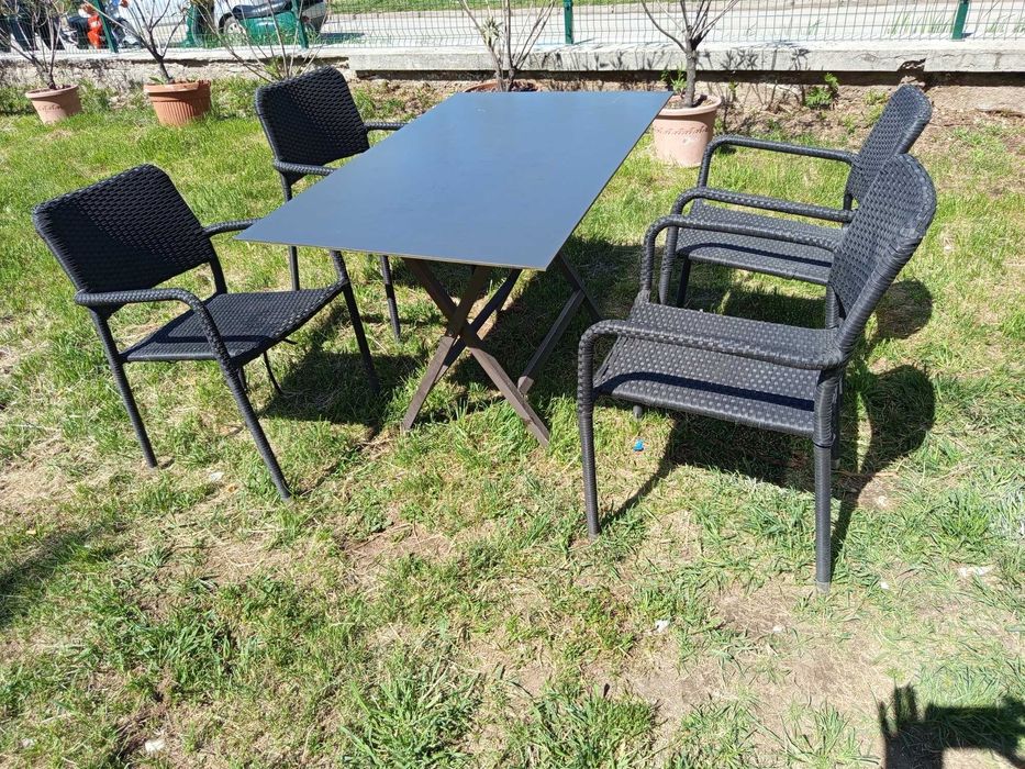 Стифиращи се ратанови столове, 4 бр.