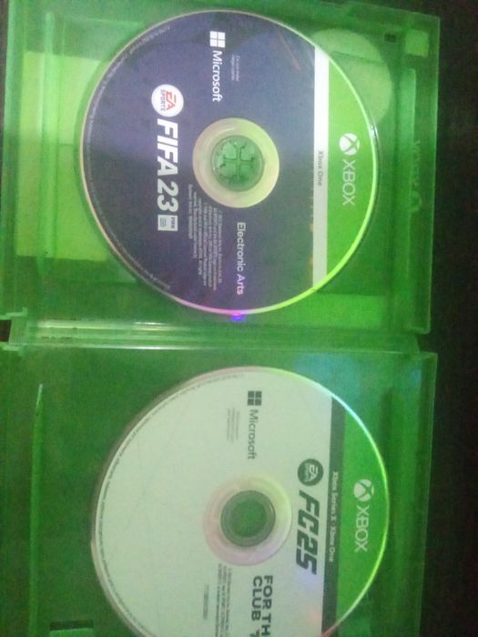 Vând sau schimb Xbox one