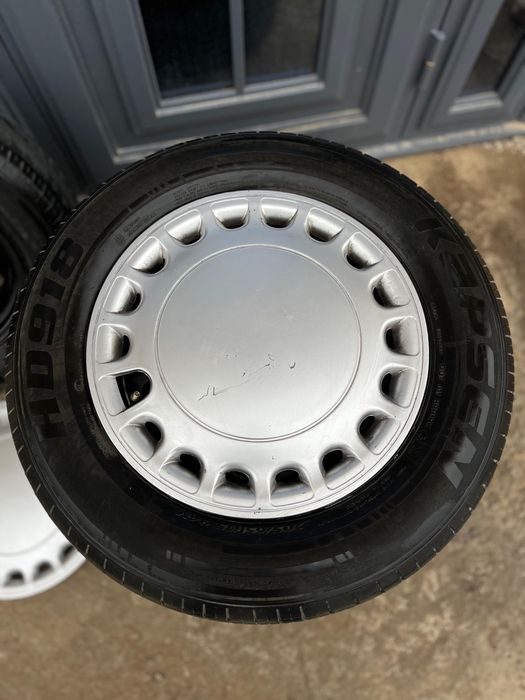 Шина Баллон пакрышка