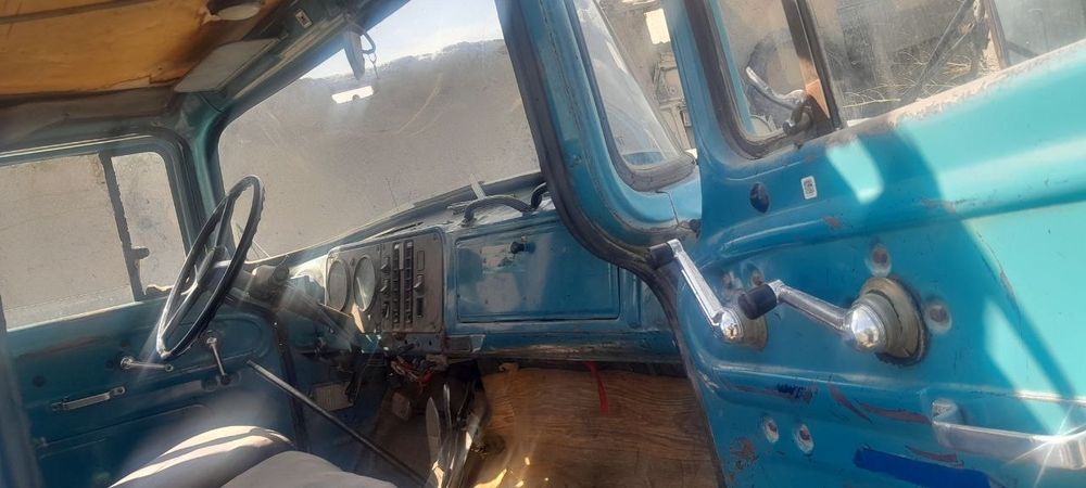 Vengiriyiski zadnimost sotiladi