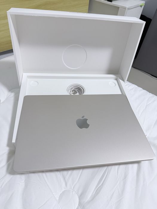 Macbook Air 15 M4 256gb
