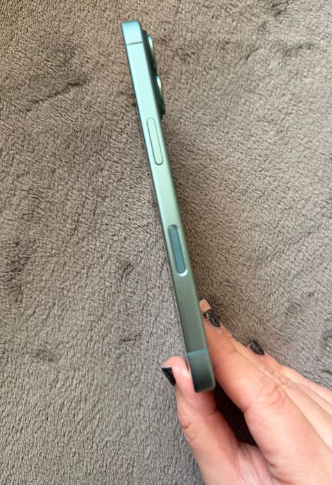 iPhone 16 256GB в гаранция