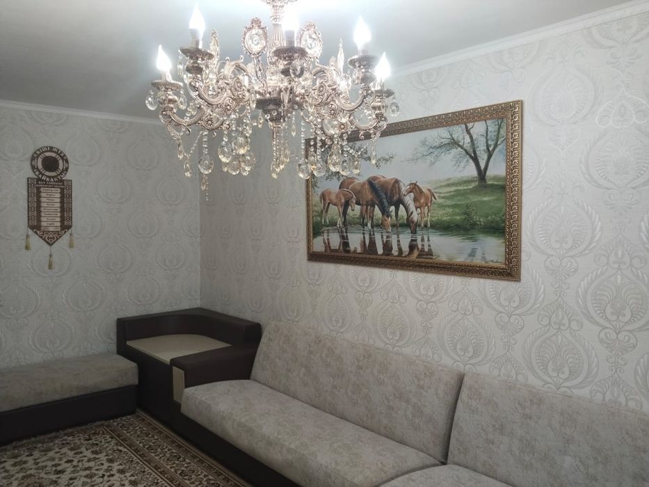 Продам диван угловой