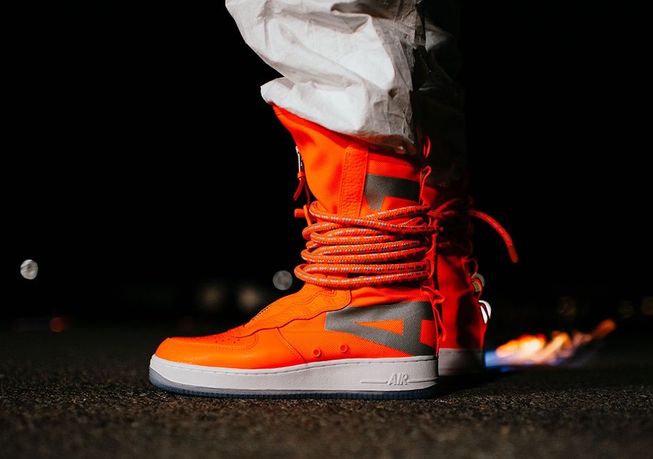 Nike SF air force 1 high 42 originali noi