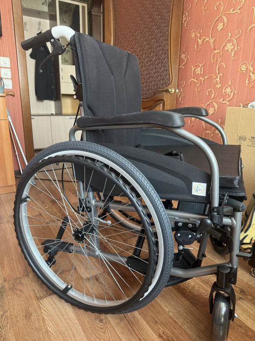 Продам инвалидные коляски