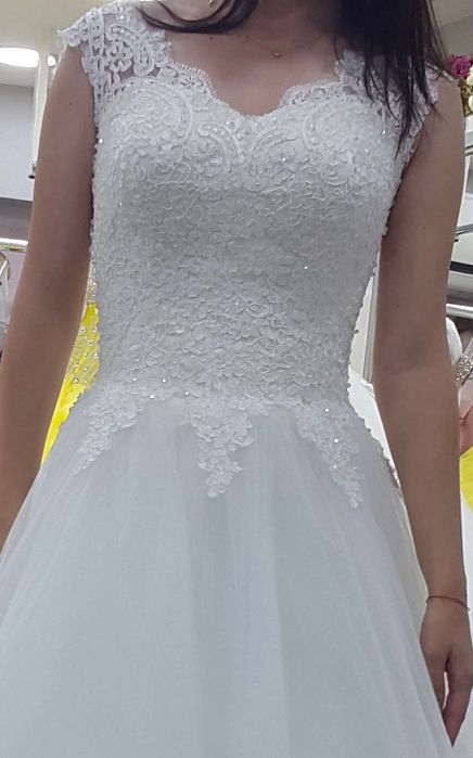 Нова булчинска рокля