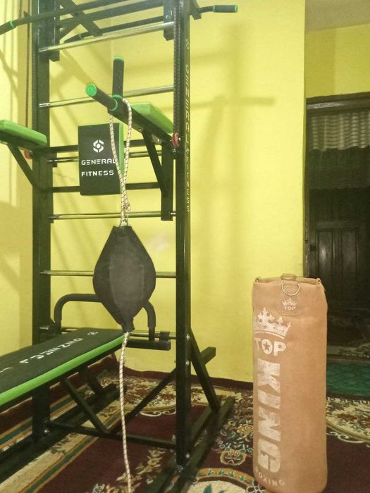 Trenajer Турник брус и мешком боксерским
