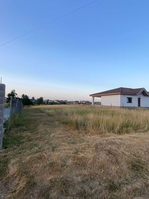 Vand teren intravilan Alparea
