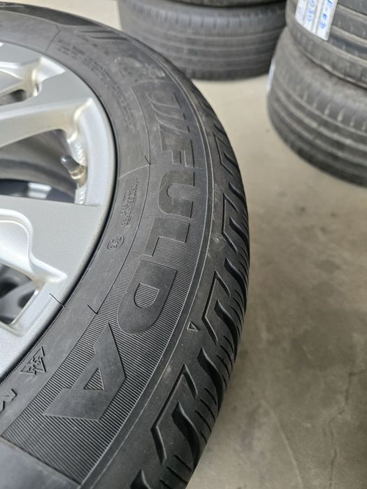 4 Броя 235/55/17 2xContinental 7,7mm 21dot, 2xFulda 7mm 24dot