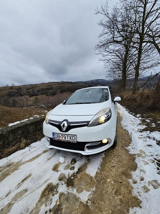 Renault scenic 2013 facelift