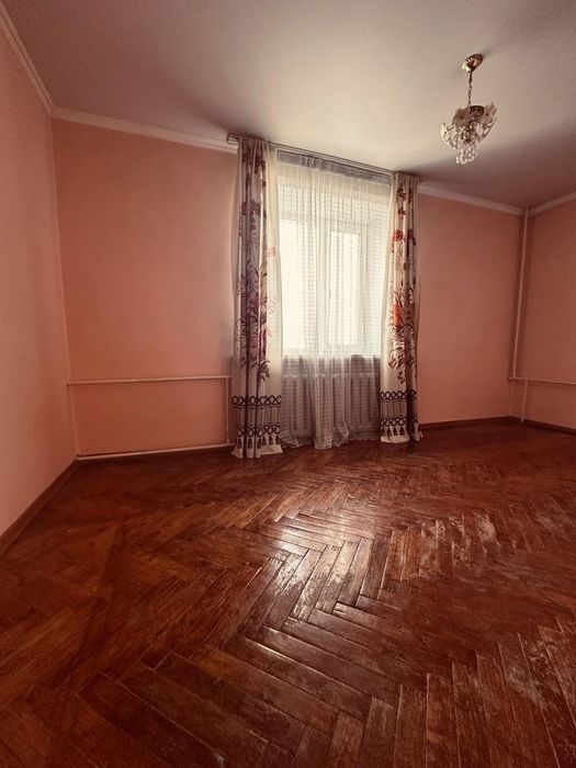 Продам квартиру в центре города