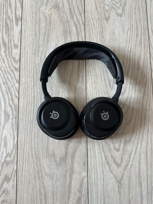 Căști gaming Steel Series Arctis Nova 1
