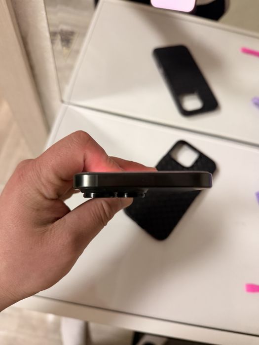 Продам IPHONE 16 pro max 256