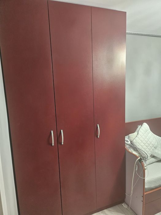 Sifonier si doua corpuri cu sertare incorpoeabile