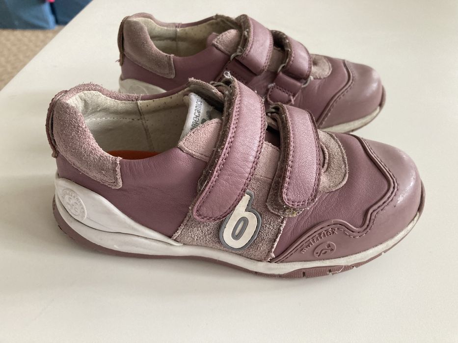 Кроссовки детские