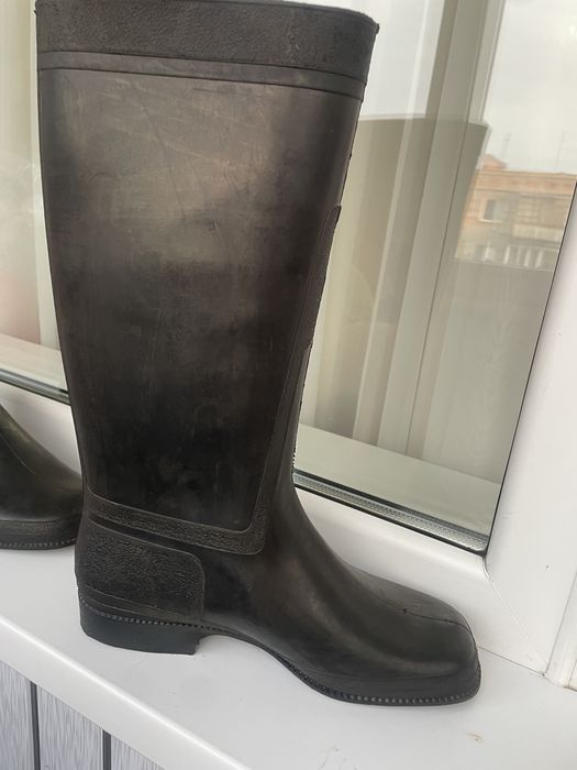 Резиновые сапоги