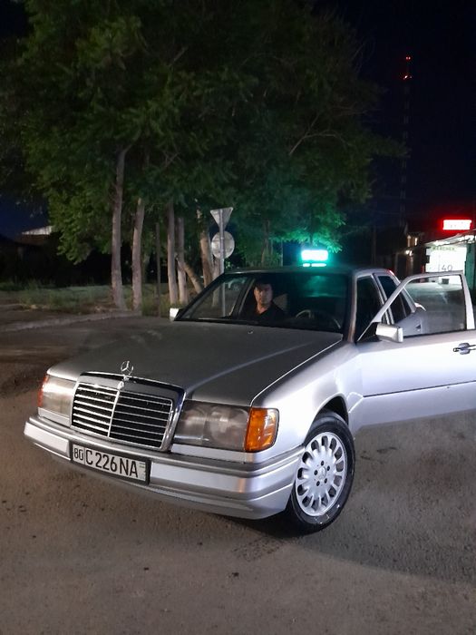 Mercedes Benz W124