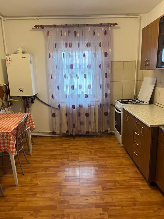 Apartament de 2 camere de vânzare – Bod Colonie