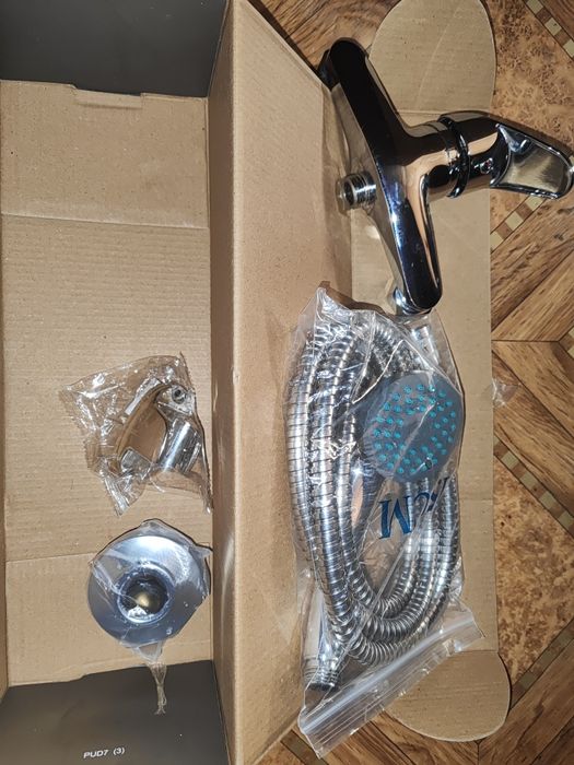 Смеситель новый без гусака