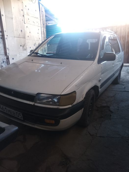 Space Wagon 1993года