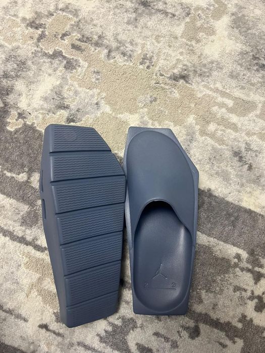 Vind Șlapi Nike Jordan  mărimea 42