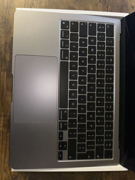 Macbook air M2 256GB full box cu factura si garantie
