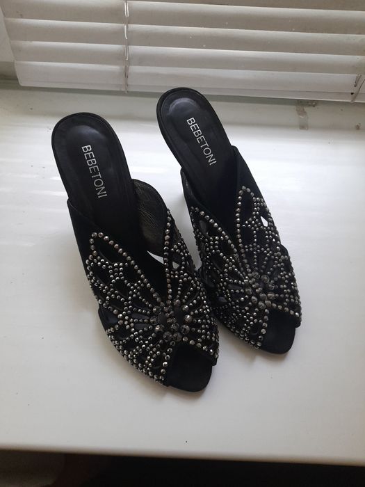 Вечерние босоножки