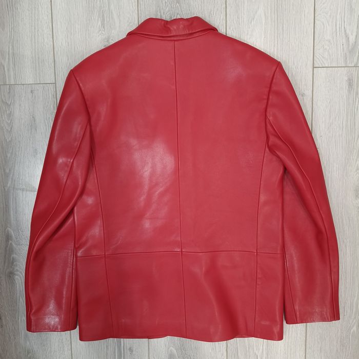 Женский кожаный пиджак