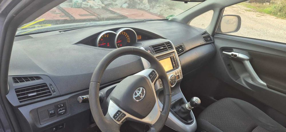 Toyota Verso 2010 D-4D 2.0 diesel на части