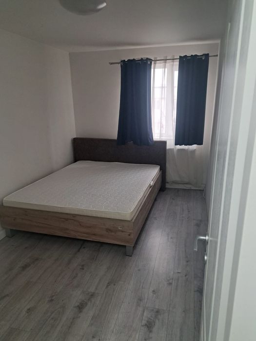 Apartament de închiriat