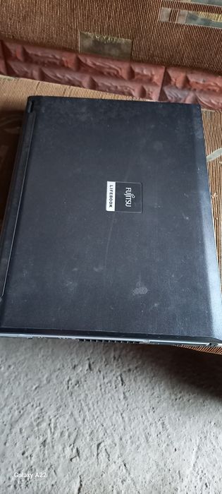 Срочно продам ноутбук фуджитсу