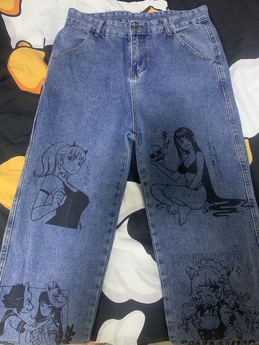 Голубые джинсы с аниме принтом