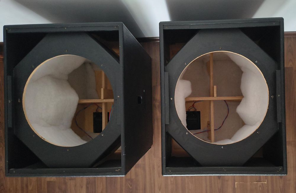 Subwoofere pro 15 inci cu B&C 15NBX100