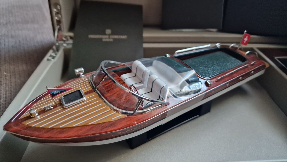 Frederique Constant Runabout