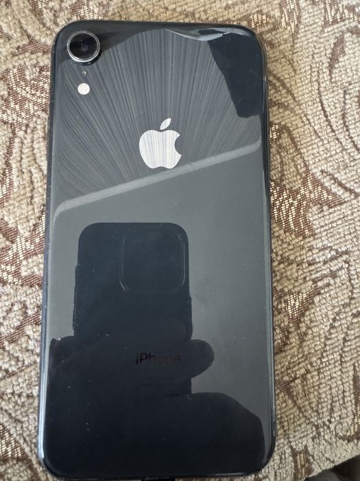 Продам срочно iphon XR