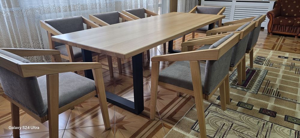 Set Dining Premium: Masă și  Scaune din Lemn Masiv de Stejar