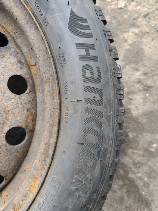 Зимни гуми -2022г.-15цола-195/55-1бр.-40€-" HANKOOK"- като нови